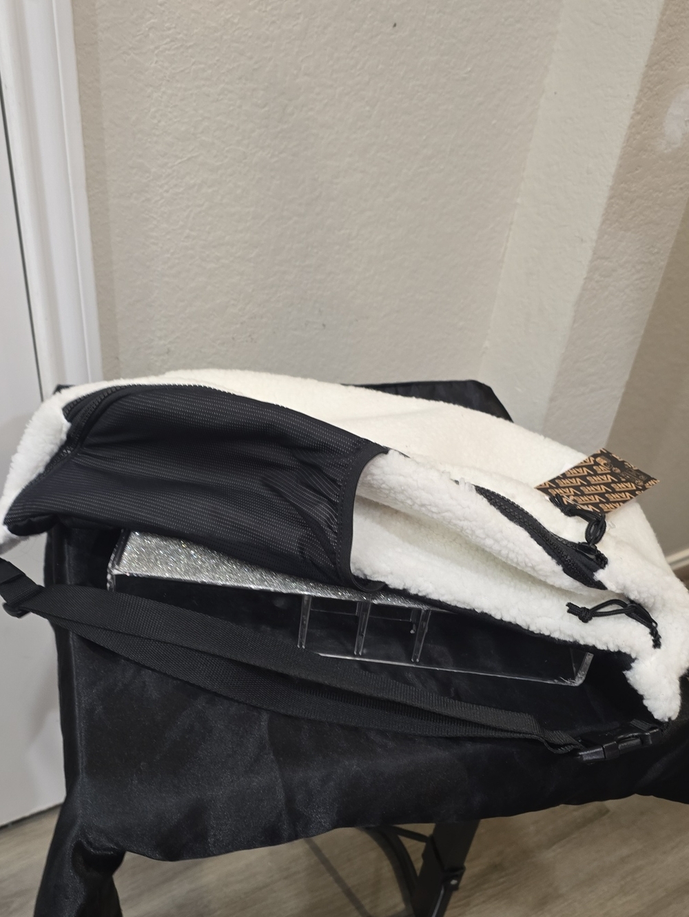 Vans Detached Sling Bag- Marshmallow White - Picture 8 of 9